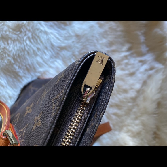 Authentic LV - Picture 6 of 15